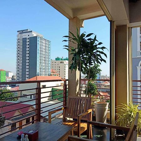V N E Hotel Пном Пен Екстериор снимка