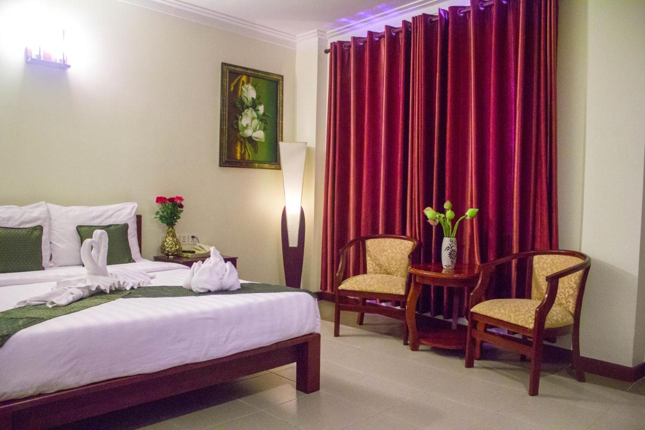 V N E Hotel Пном Пен Екстериор снимка