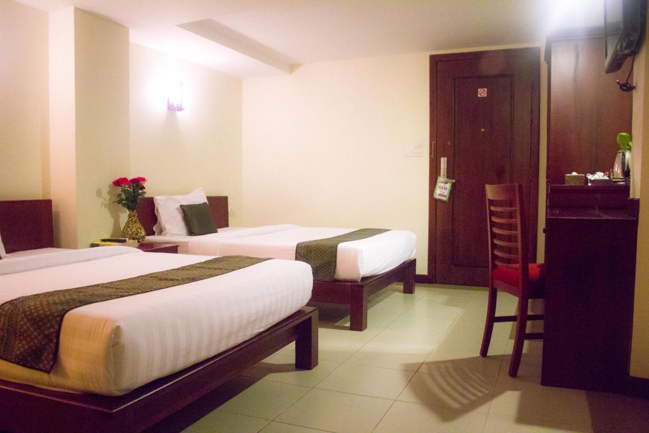 V N E Hotel Пном Пен Екстериор снимка
