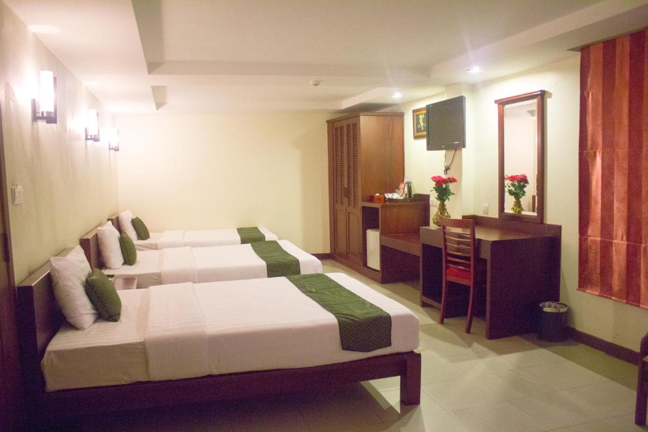 V N E Hotel Пном Пен Екстериор снимка