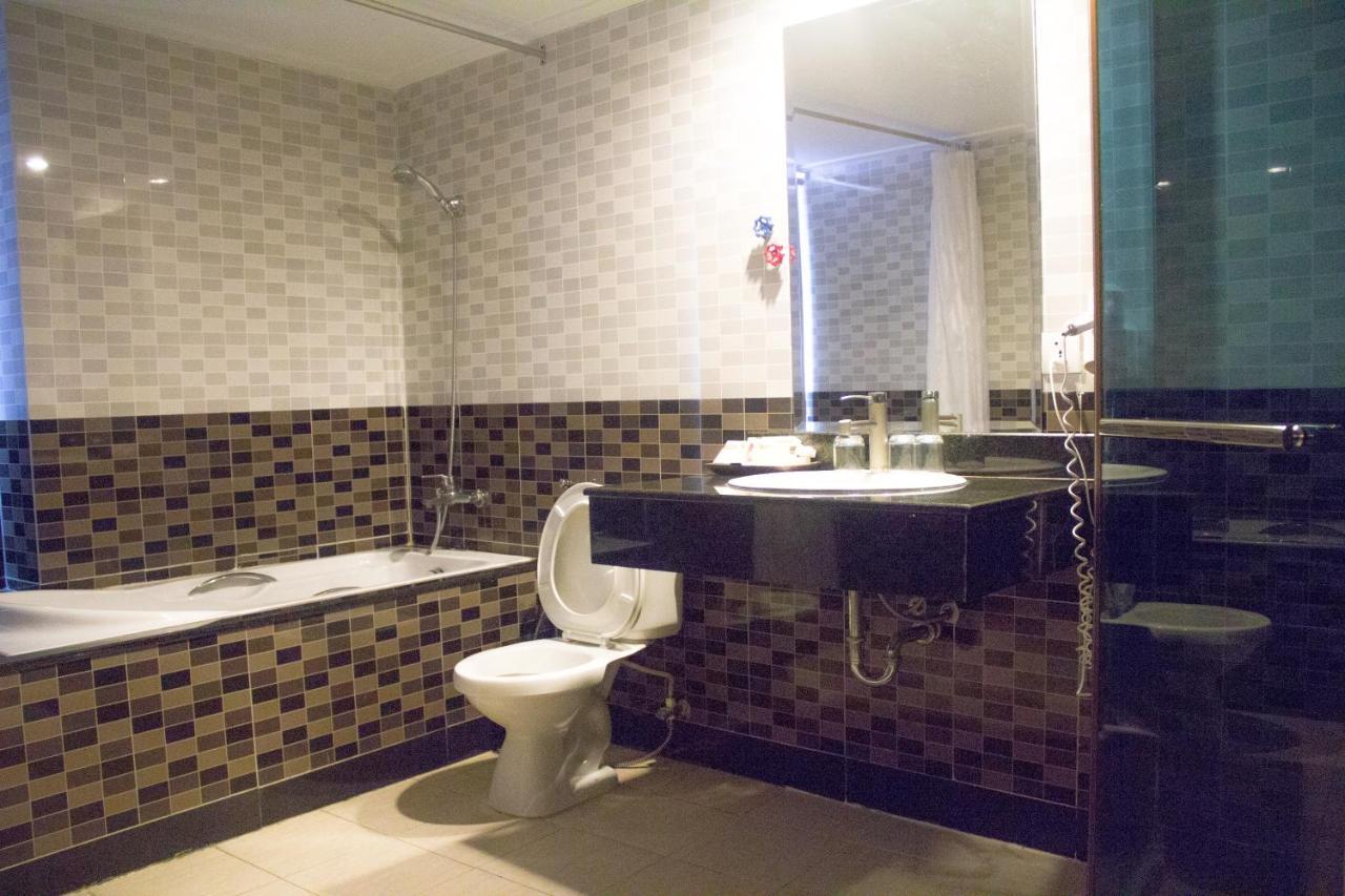 V N E Hotel Пном Пен Екстериор снимка